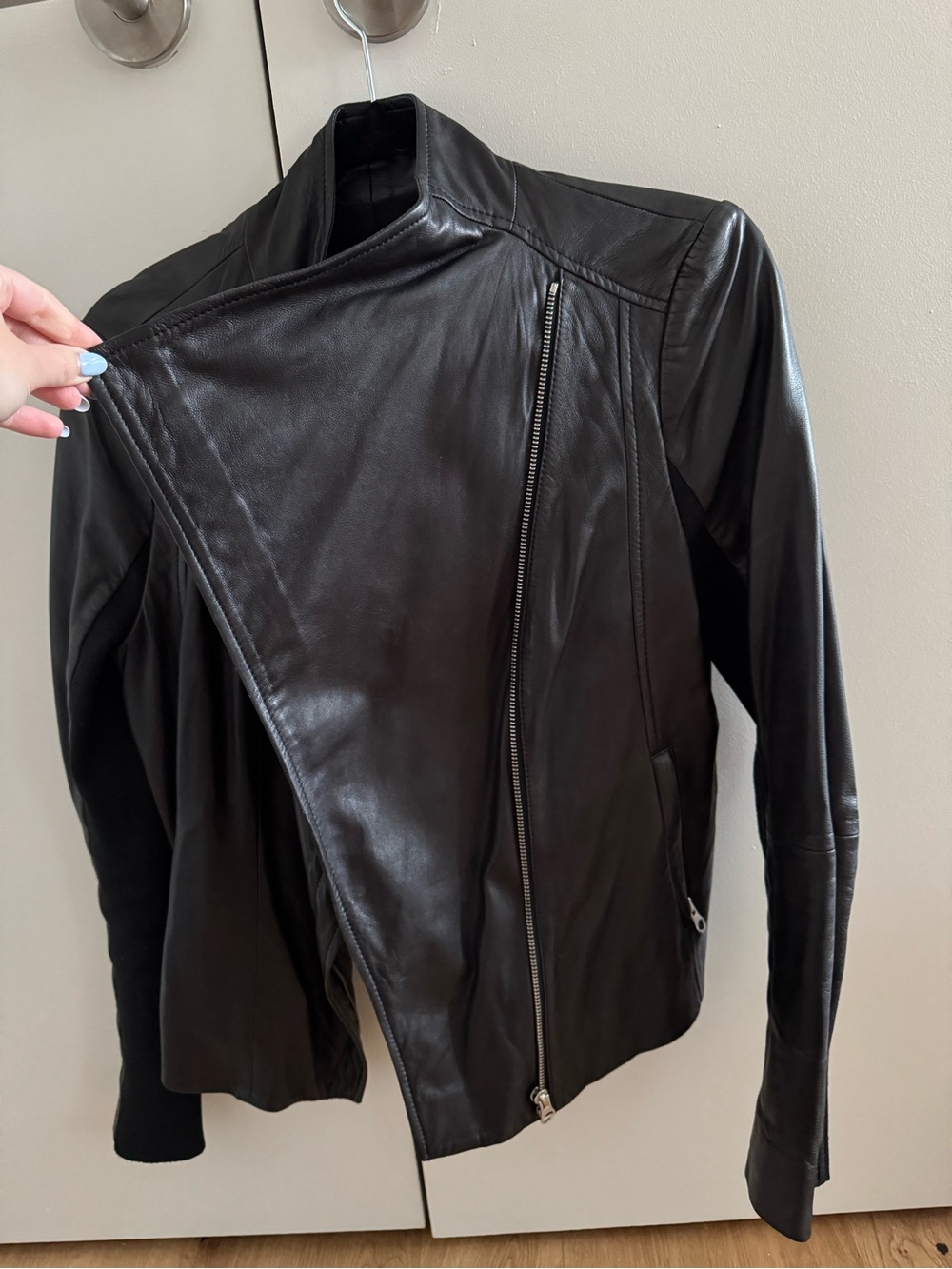 Vintage Trouve Women’s Black Leather Asymmetrical Zip Jacket